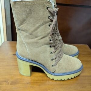 Oasis Brown Lace-Up Boots with Rugged Sole